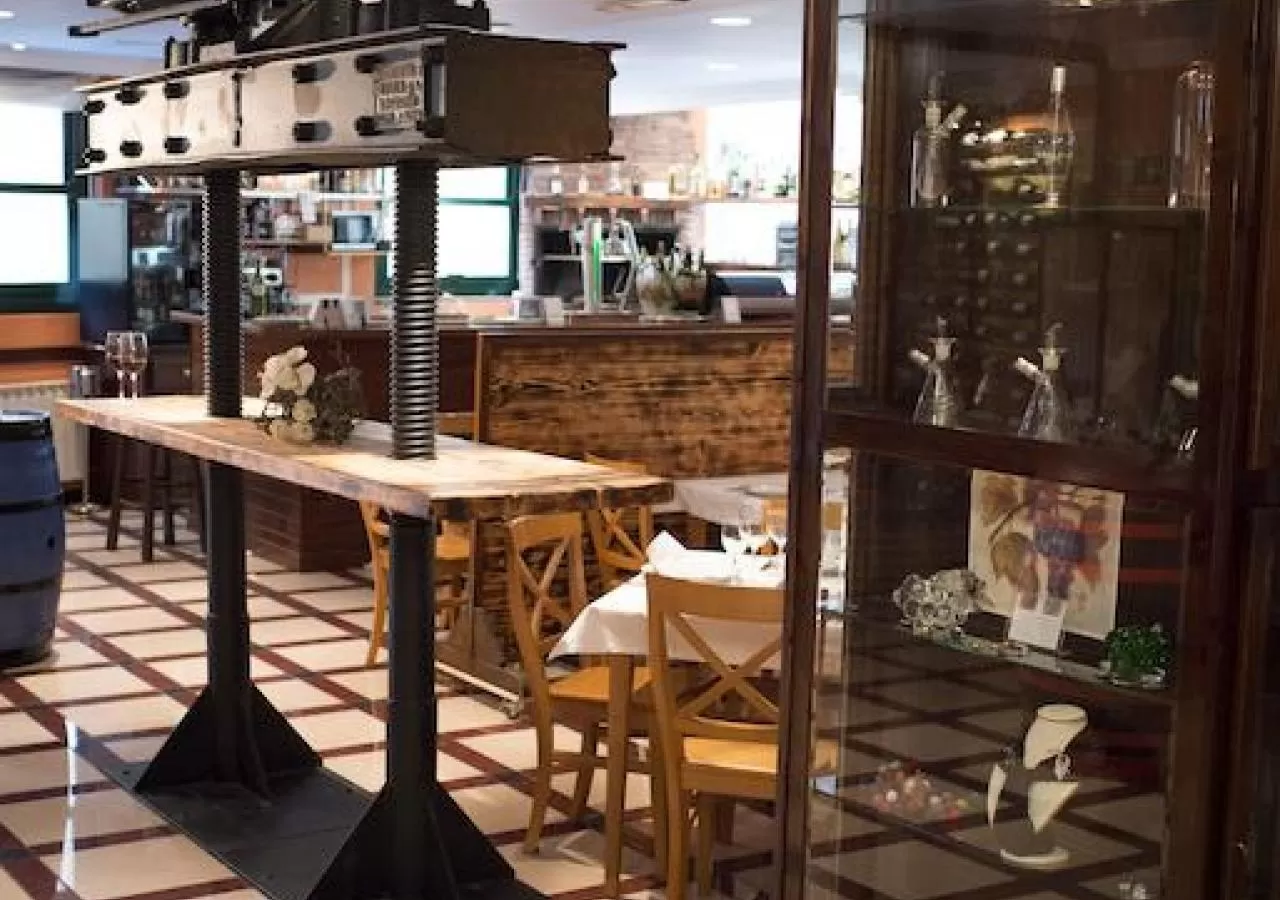 RESTAURANTE-2545