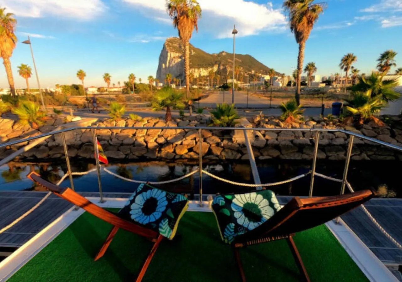 Boat Haus Terraza